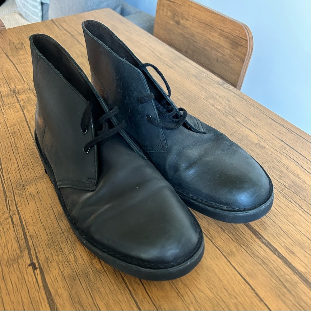 CLARKS Desert Boot men’s 9.5